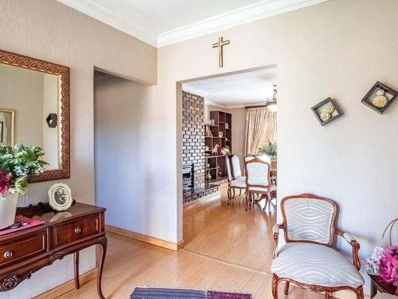 Your Dream Family Home Awaits in Lakefield Extension 21! - Photo 6