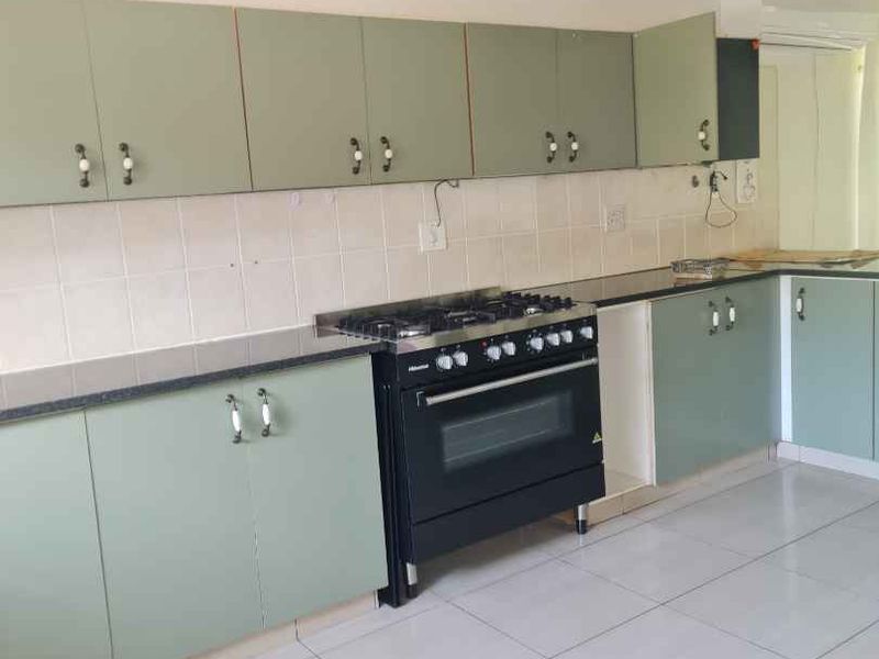 Ideal Family Home or Investment Opportunity 🏠 - Photo 4