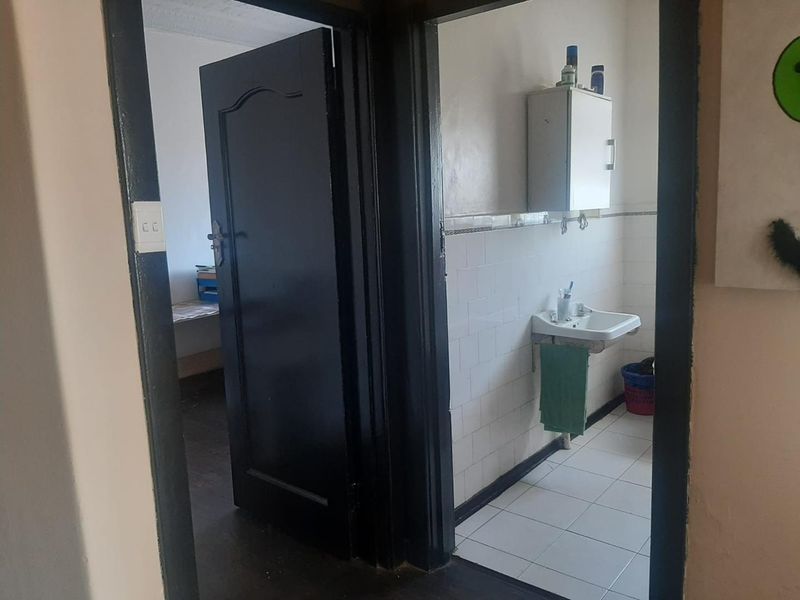 Haddon,3 Bedroom house plus 1 bedroom cottage - Photo 7