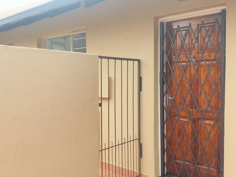 Don't miss the opportunity to experience comfortable & convenient living. - Photo 3