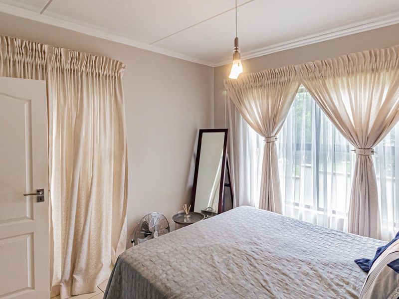 Spacious 3Bed, 2Bath for sale in Kylami - Photo 9