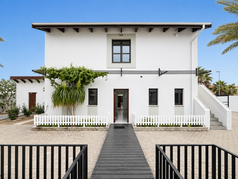 Exceptional Dune-Facing Luxury Estate in Prime Location - Photo 9