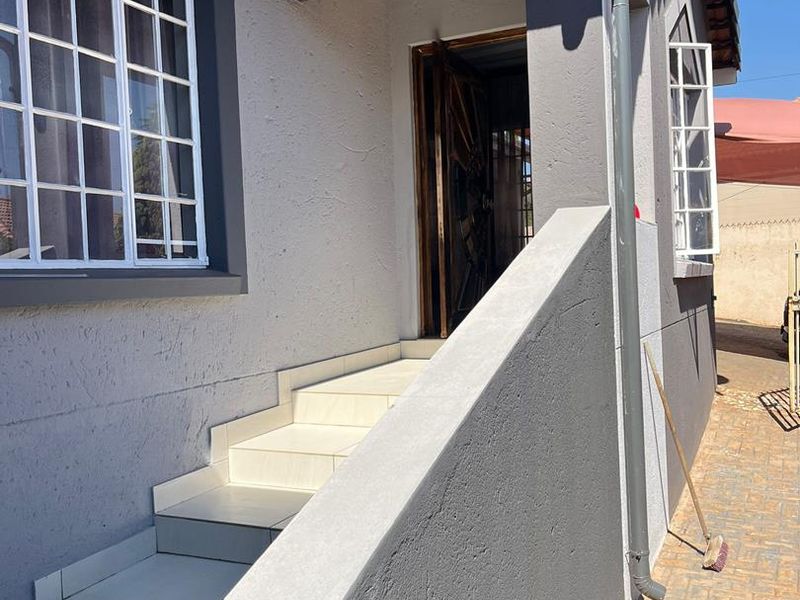 A property next to the Magalies Mountain - Photo 2