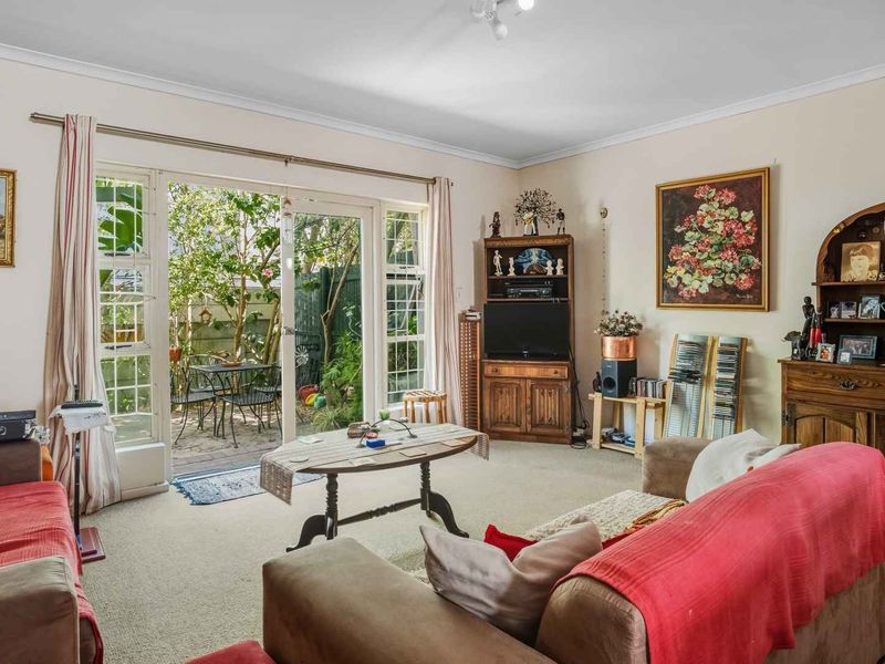 Magical Townhouse in Manor Gardens - Photo 7