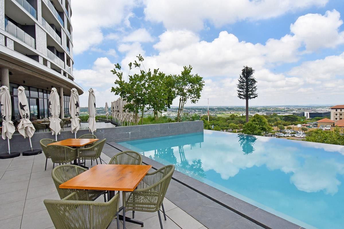 Luxurious one bedroom executive apartment for sale at Ellipse Waterfall - Photo 2