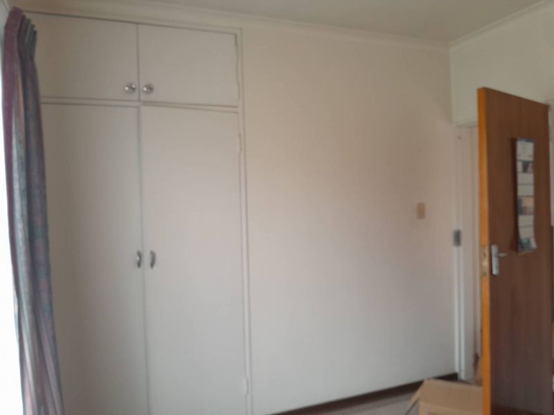 Face Brick 3 Bedroom Home in Elandspark - Photo 5