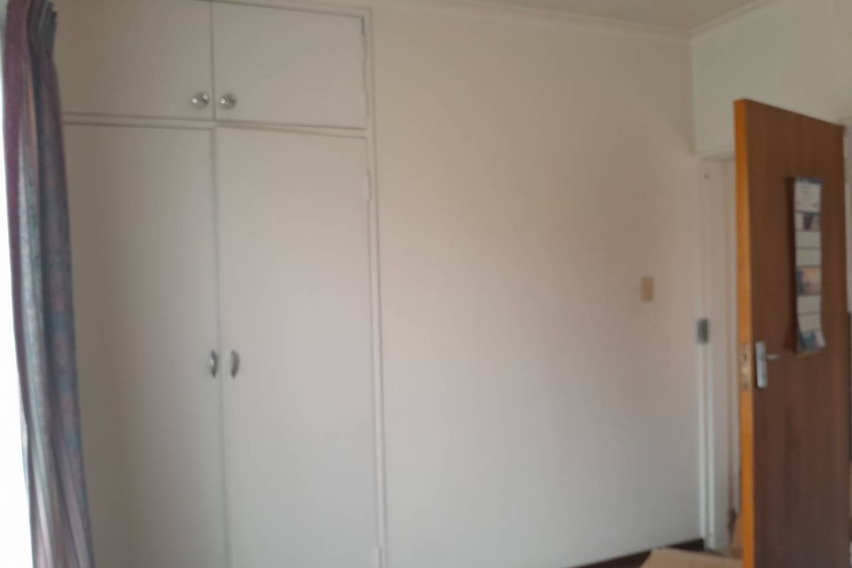 Face Brick 3 Bedroom Home in Elandspark - Photo 4