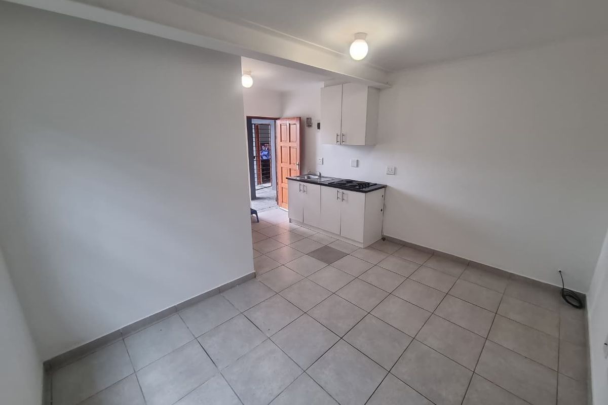 Bachelor Apartment for Rent in Malibu Village, Blue Downs - Photo 5