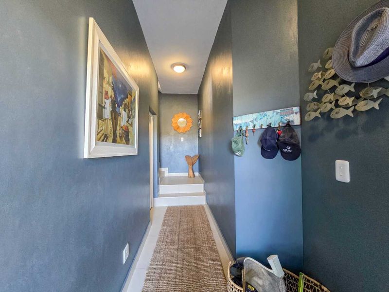 Spectacular Multi-Level beachfront home for sale in Stilbaai-Oos. - Photo 3