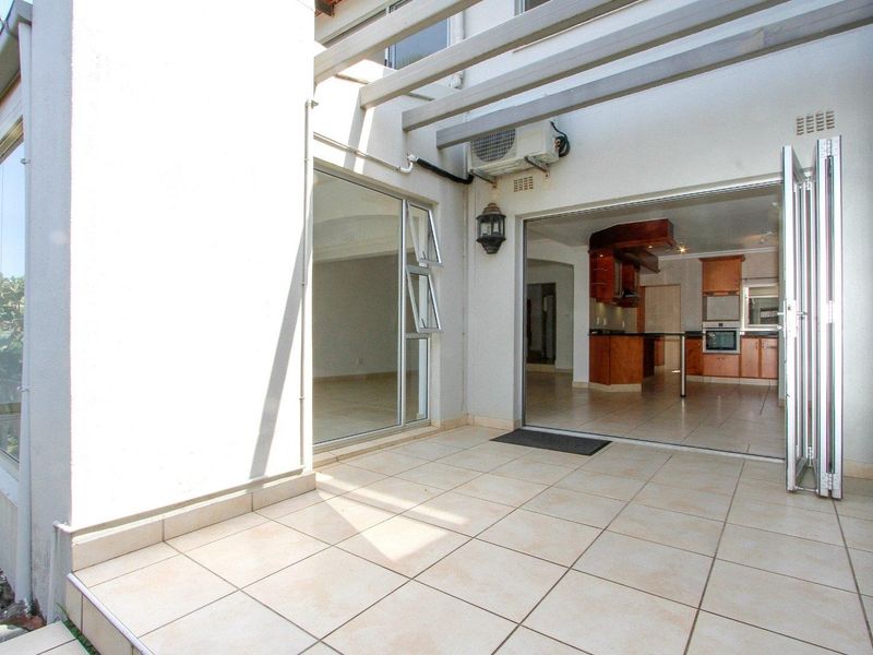 Beachfront Bliss Awaits - Photo 4