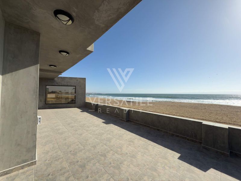 Luxury Beachfront Living – Exceptional 4 Bedroom Home with Unmatched Views - Photo 8