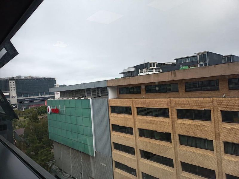 Centrally Located 534sqm Office with Security & Fiber - Photo 5