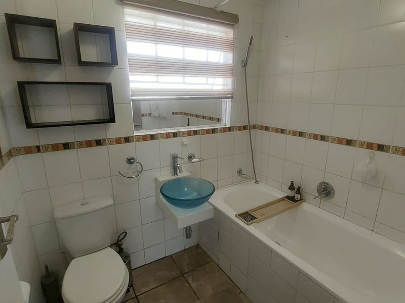 Spacious Open-Plan Living in Verwoerdpark – Ideal Starter Home - Photo 8