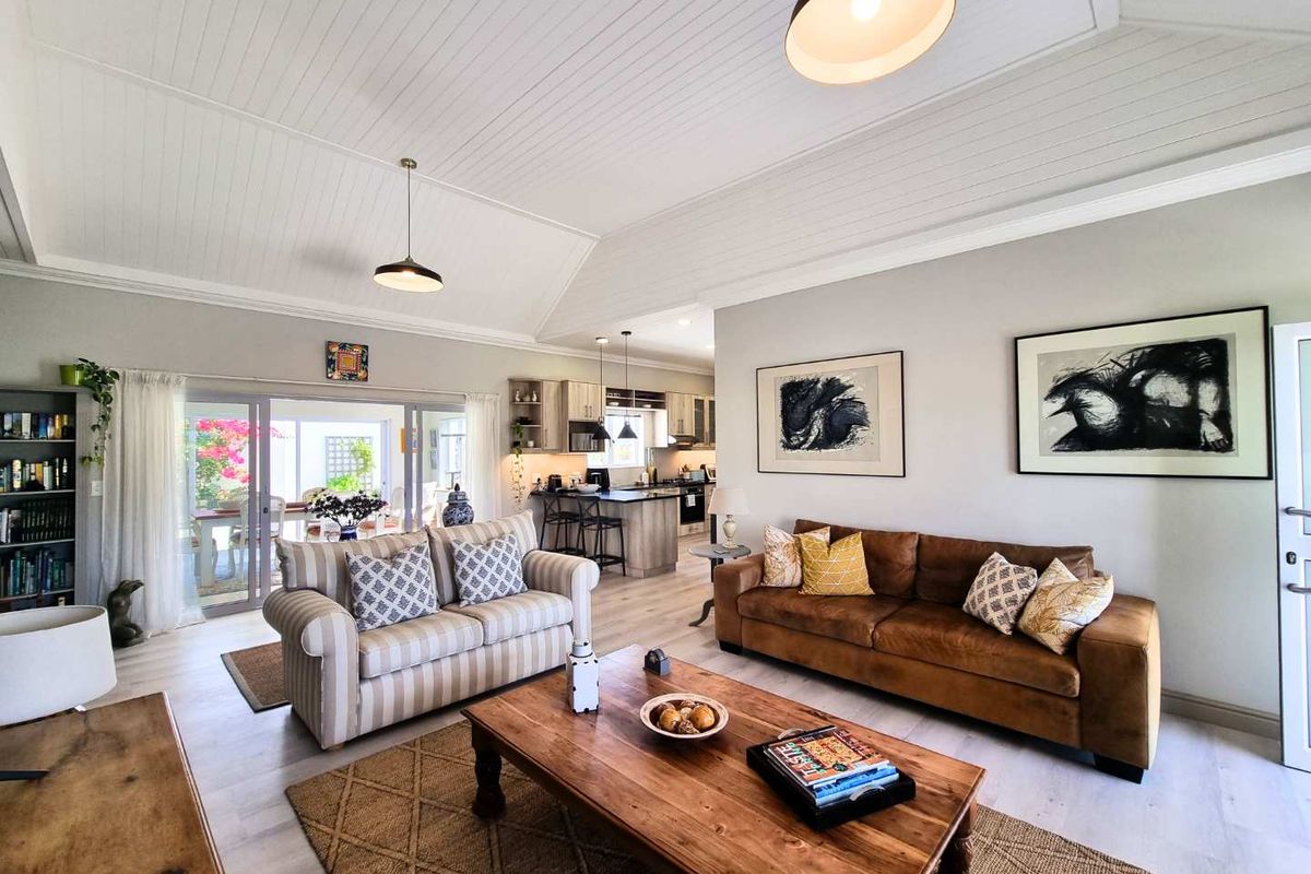 Sought-After, Serene & Simply Stunning! - Photo 3