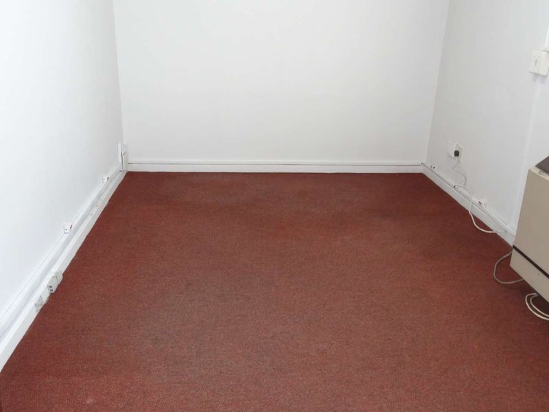 Prime Office Space to let in Durban 150sqm - Photo 8