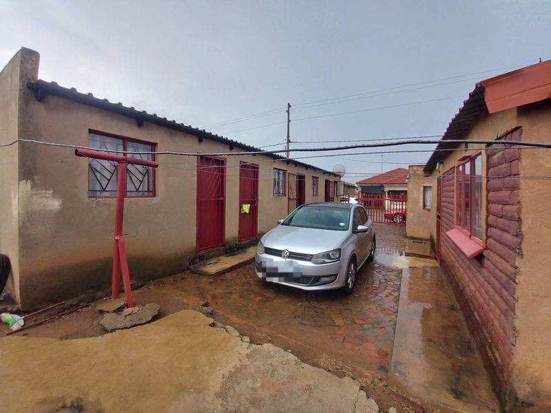 Seven bedrooms in Lotus Gardens - Photo 3