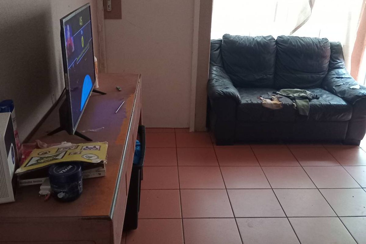 Town house available for sale - Photo 2