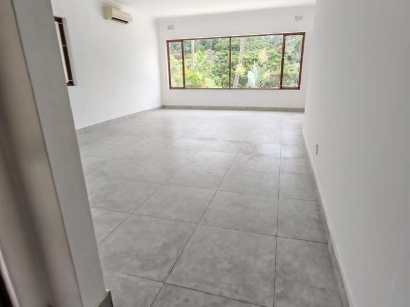 NEWLY RENOVATED PICTURESQUE - Photo 10