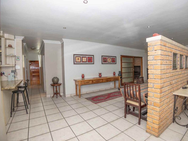 3 Bedroom House, Brackenfell - Photo 6