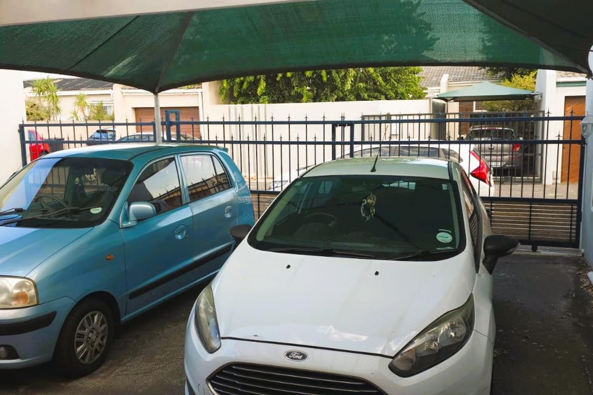 Secure Cul-de-Sac Setting in Le park form1 May 2026 - Photo 3