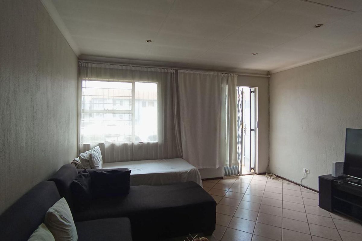 DIE HOEWES - 3 BEDROOM APARTMENT - Photo 5