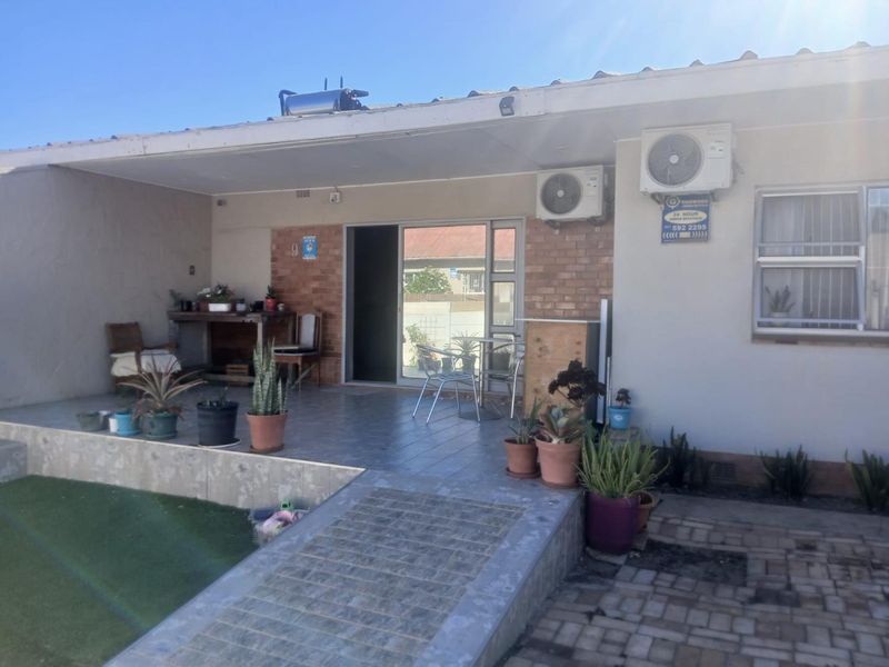 4 Bedroom house in Avondale Parow - Photo 3