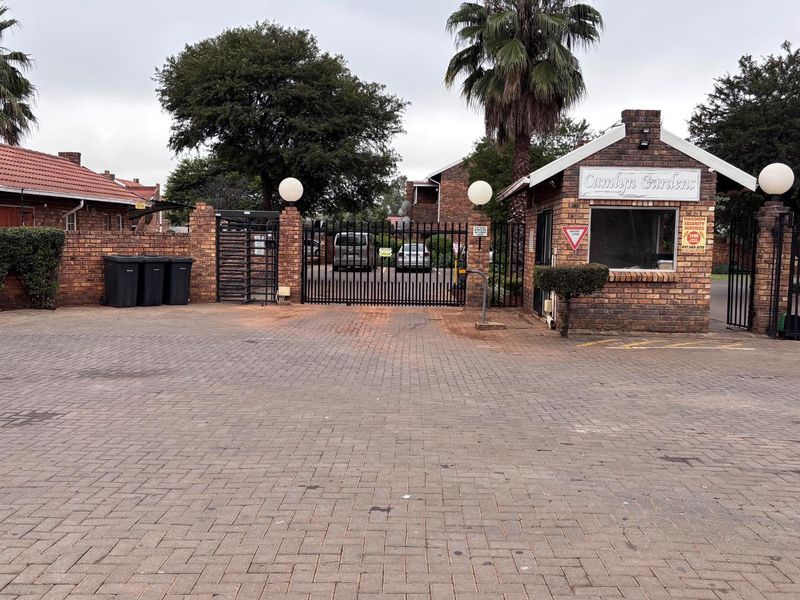 BEAUTIFUL APARTMENT - Photo 2