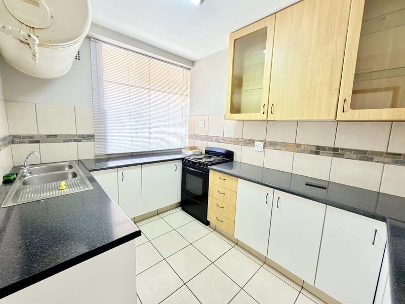 Comfortable 2‐Bedroom Apartment in Germiston - Photo 10