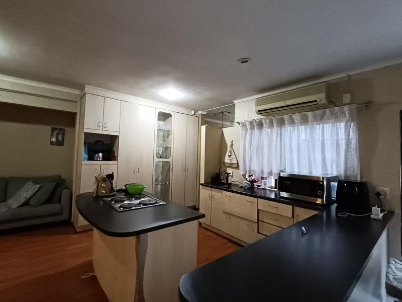 Ideal Starter Home or Downsizer in Dan Pienaar - Photo 8