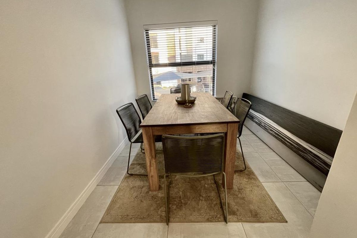 Hendra - Magnificent Semi-Furnished 3 Bedroom Apartment To Rent In Izinga Eco Estate - Photo 5