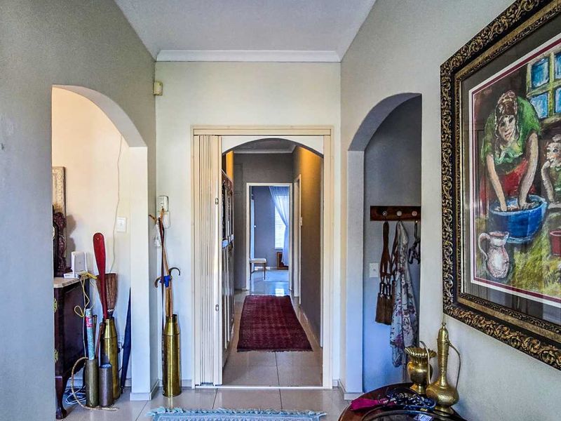 Spacious Family Home For Sale - Photo 7