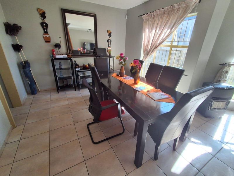 Three Bedroom Duplex for Sale in Eldoraigne, Centurion - Photo 8