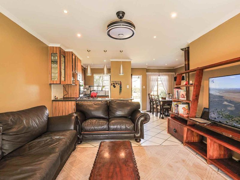 Move-In Ready | Solar Power | Private Garden | Sought-After Moreleta Park - Photo 8