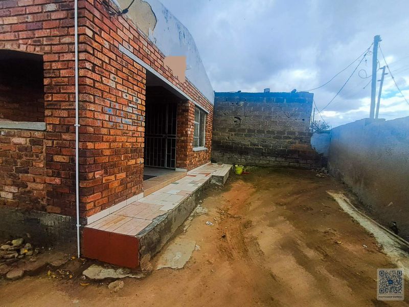 2 Bedroom House In Ivory Park Ext 2 - Photo 8