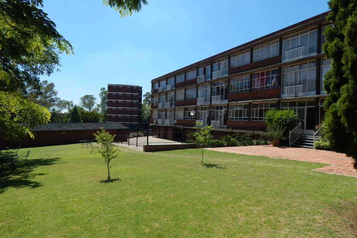 SPACIOUS 2 BEDROOM TO RENT - Photo 4