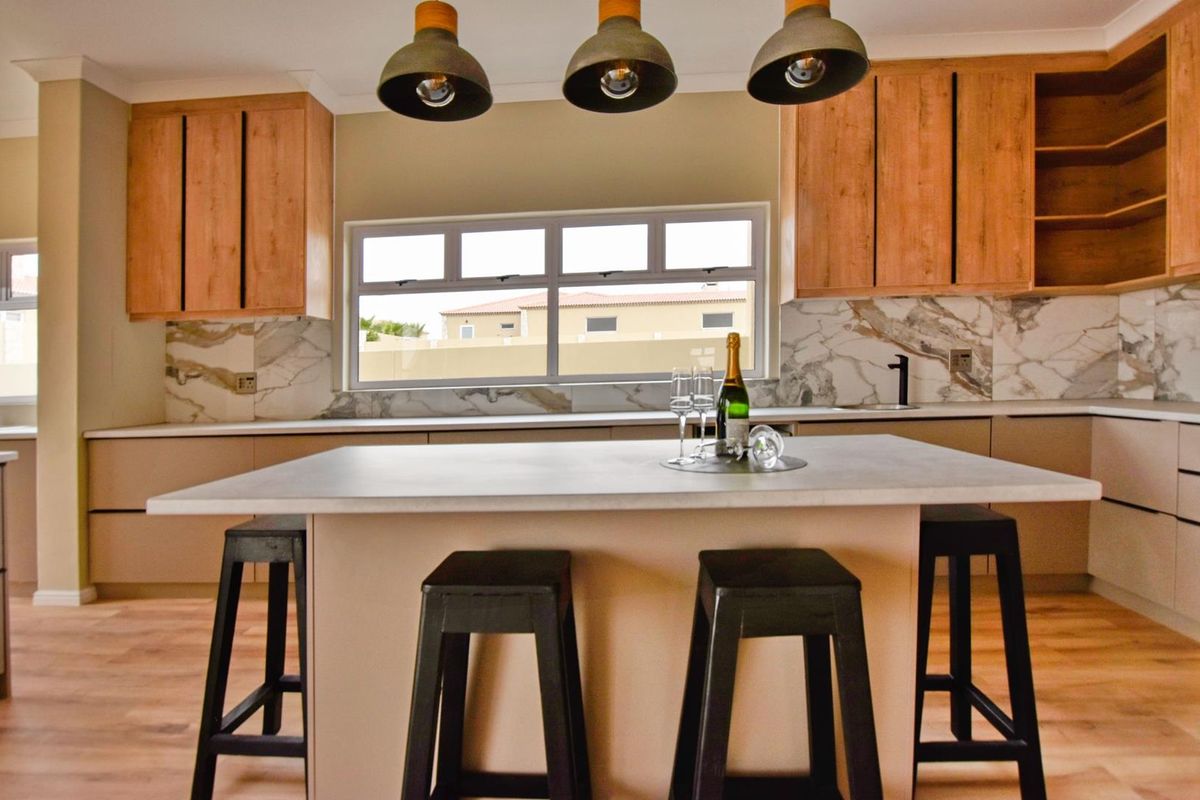 Rossmund, Swakopmund:  NEW 3 Bedr U-Shaped Home - Photo 3