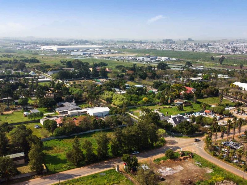 From Rural Retreat to Cape Town's Next Property Hotspot  PRIME DEVELOPMENT OPPORTUNITY,  8,179m2  PLOT FOR SALE, R8,500,000 - Photo 7