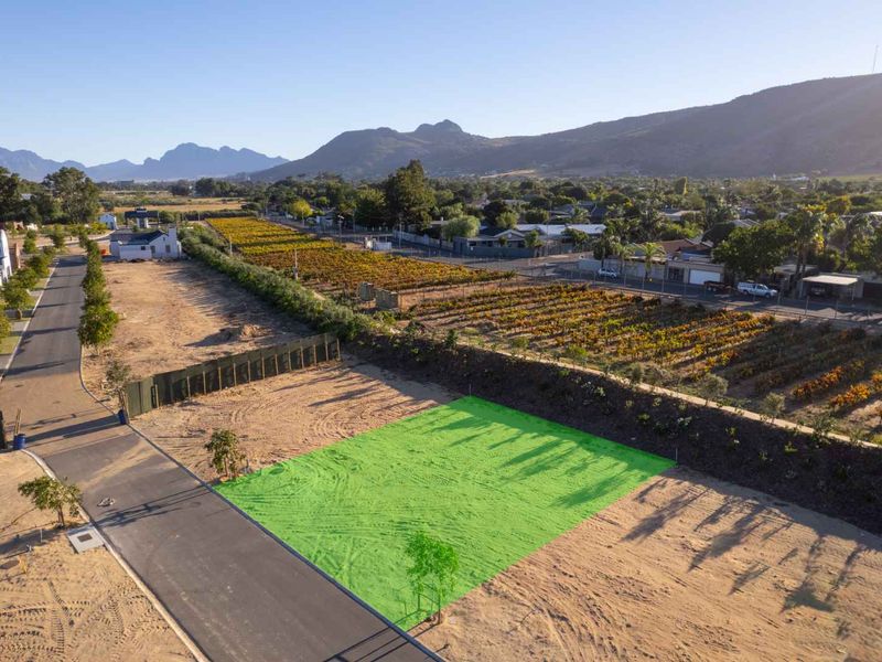 Incredible Stand on Paarl Valleij Lifestyle Estate & Farm, Offering Exceptional Views Within a Secure Estate - Photo 2
