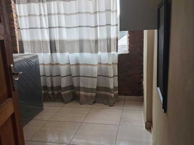 Stunning 2 Bedrooms Apartment for Sale - Photo 7