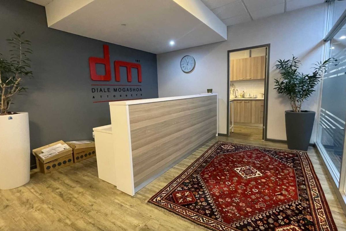 AAA-Grade 339m2 office on 8th floor of convention towers - Photo 3