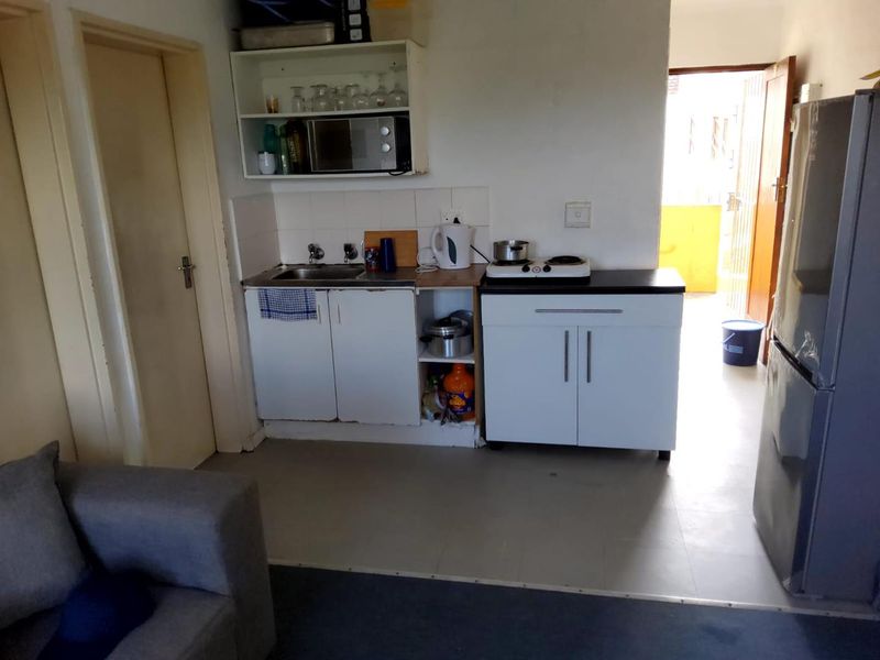 Secure & Comfortable 2-Bedroom Home For time owners, for investment - Photo 2