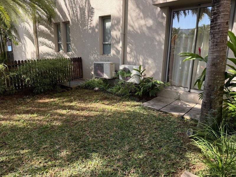 EXCEPTIONAL BEACHFRONT LIVING - Photo 6