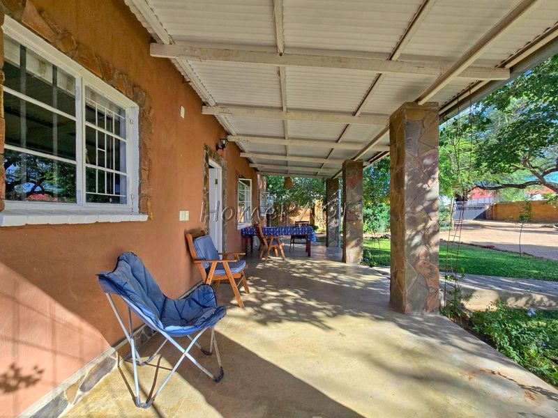 Omaruru:  Quaint Cottage Style 3 Bedr home is for sale - Photo 6