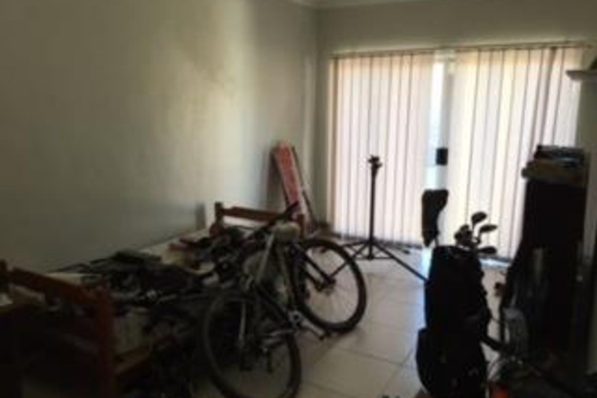 RESIDENTIAL PREMISES IN THE CENTRE OF KLEIN WINDHOEK BUSINESS AREA, OFF SAM NUYOMA DRIVE!! - Photo 4