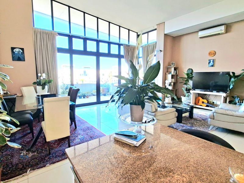 Spacious Bedford Centre Apartment – Prime Position, Exceptional Potential! - Photo 7