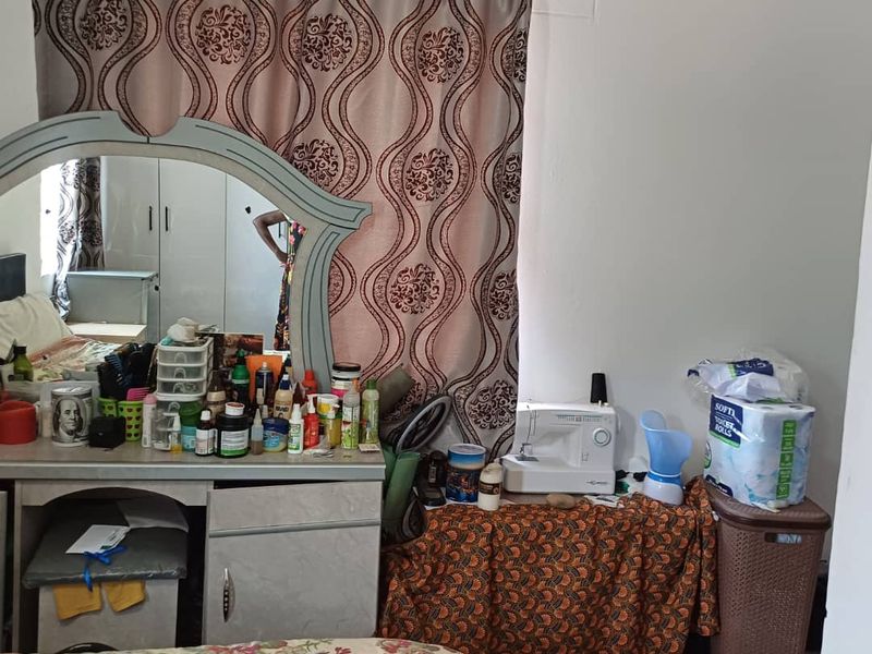 Modern Living Just 10 km Outside Windhoek - Photo 7