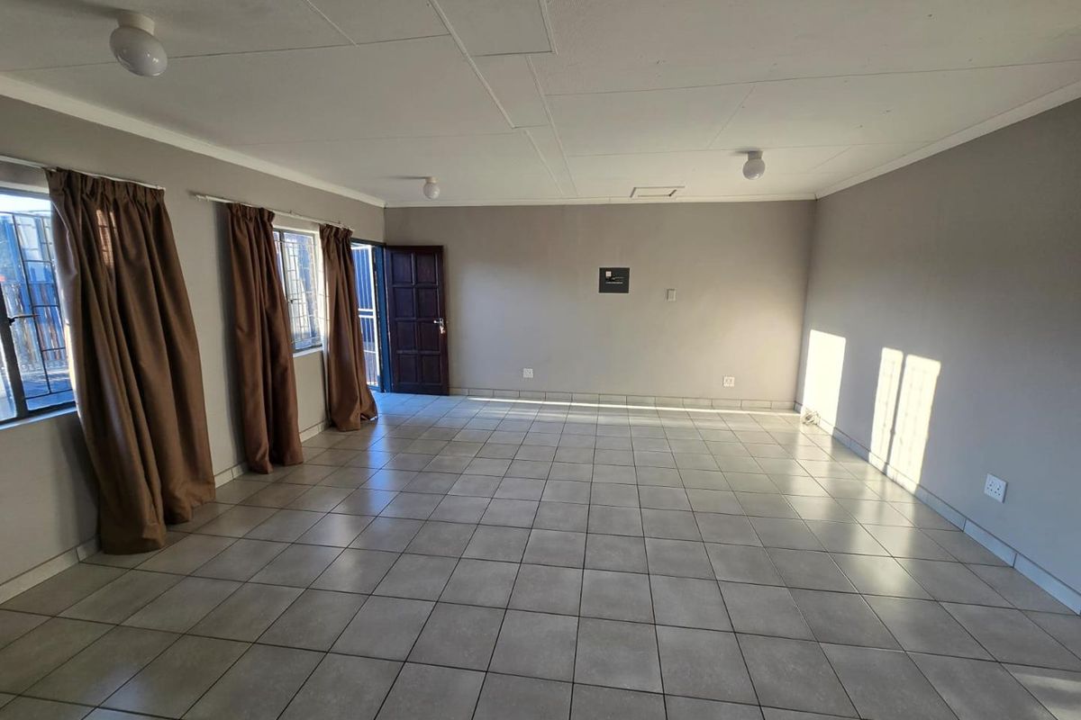 1-Bedroom Apartment to Rent | Hoedspruit Town Centre - Photo 2