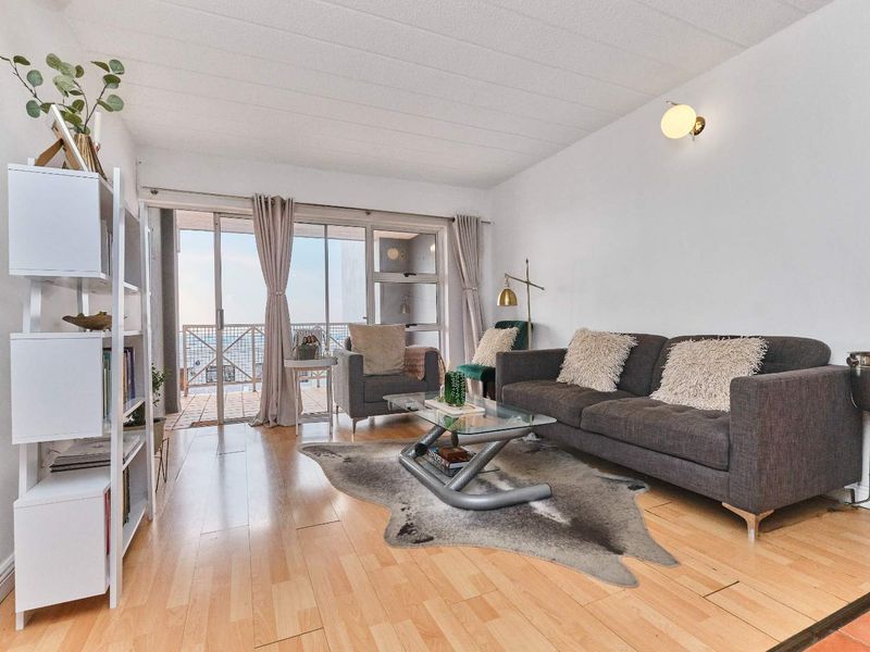 Apartment with a view in Northcliff - Photo 4