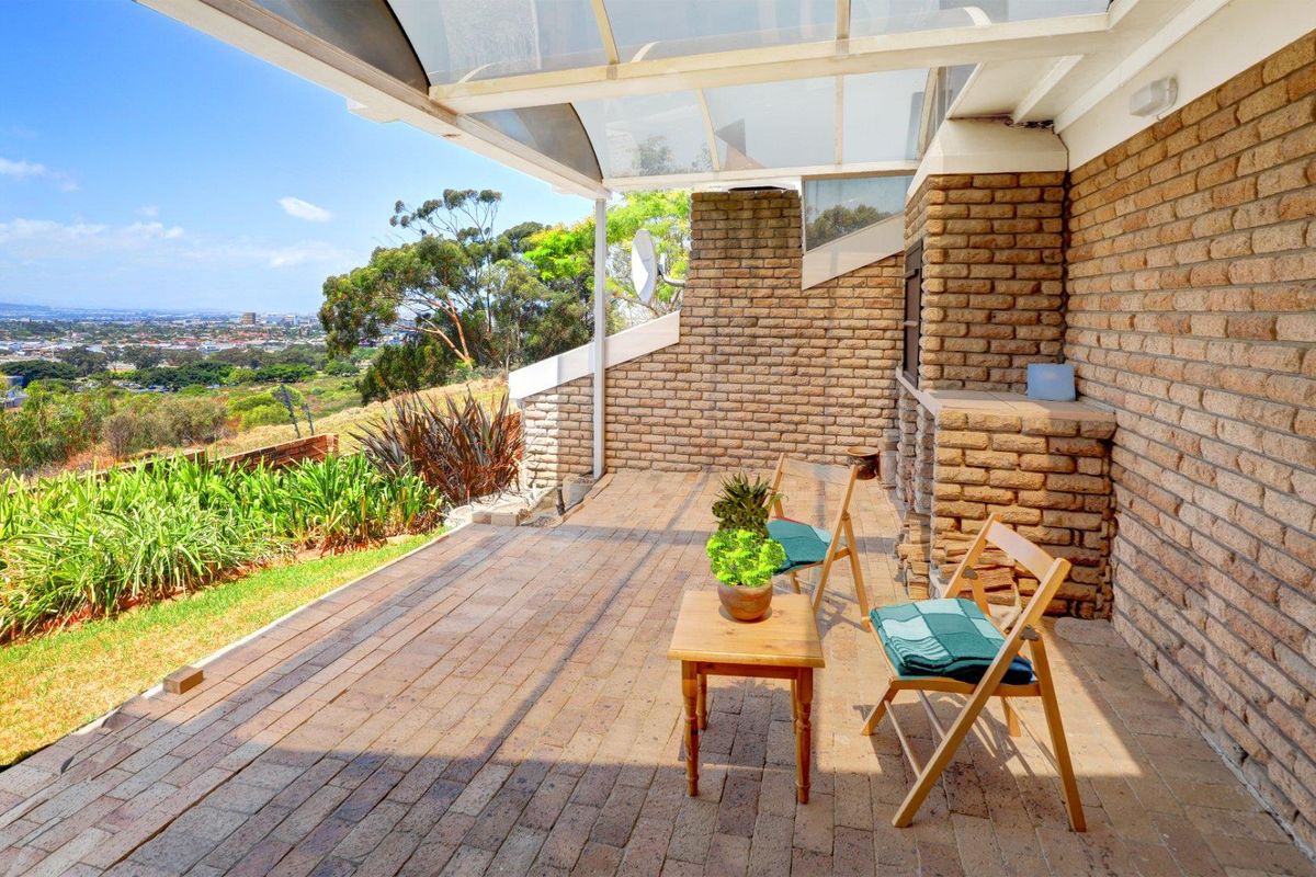 Single level! Cozy lock-up and go! Mountain views! - Photo 2