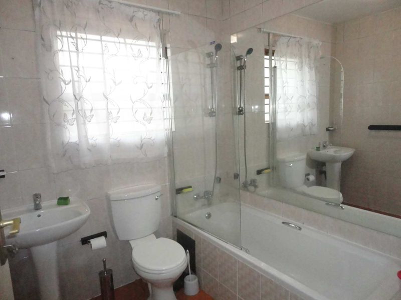 DUPLEX DELIGHT PRICED RIGHT - Photo 8